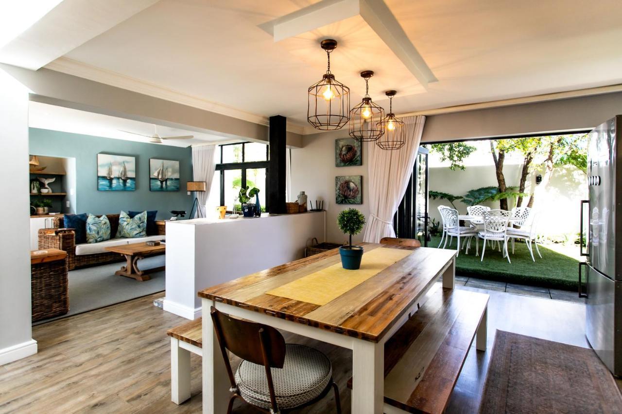 Serendipity Hermanus Luaran gambar